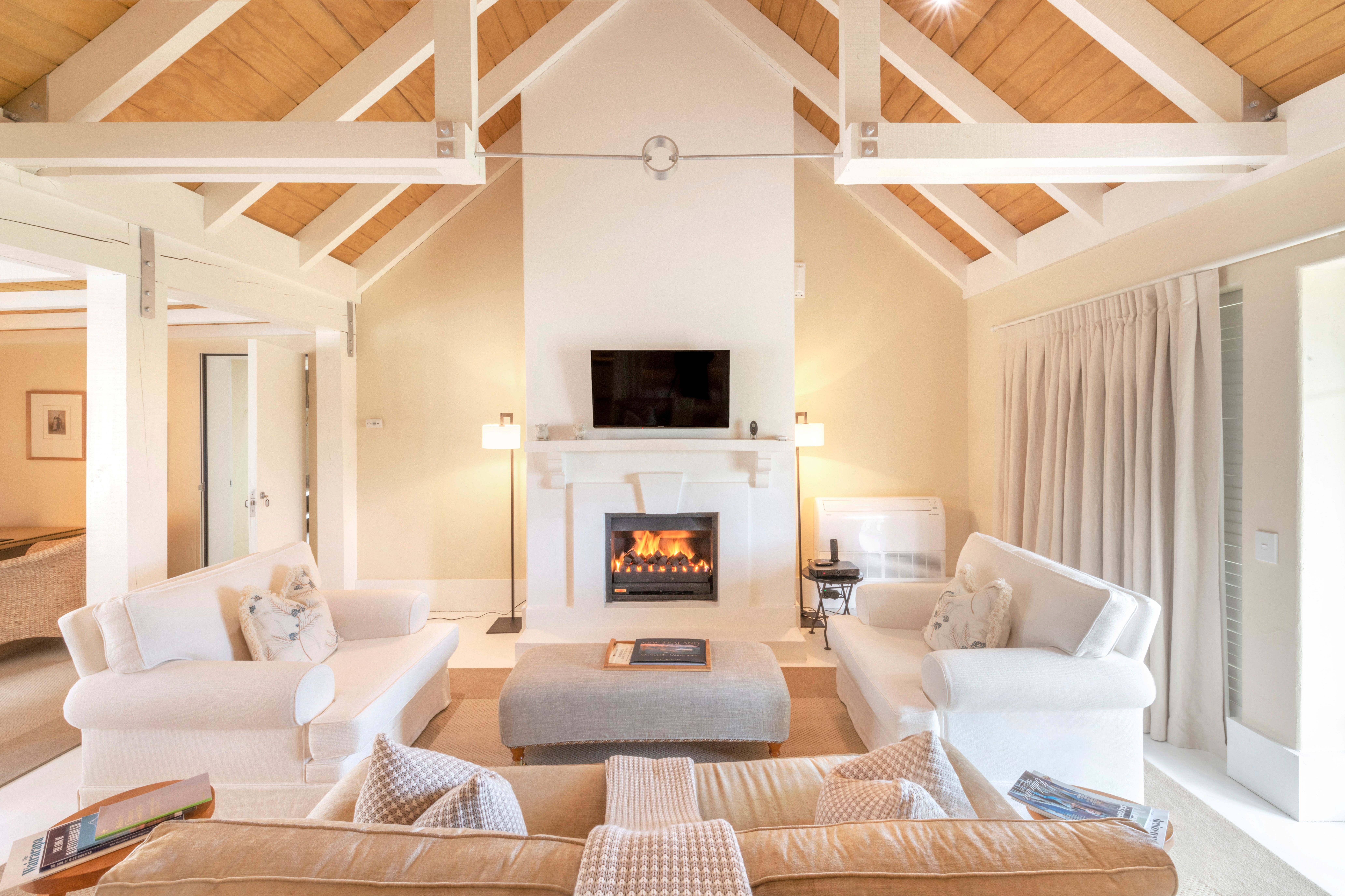 Whare_Cottage_Interior_12